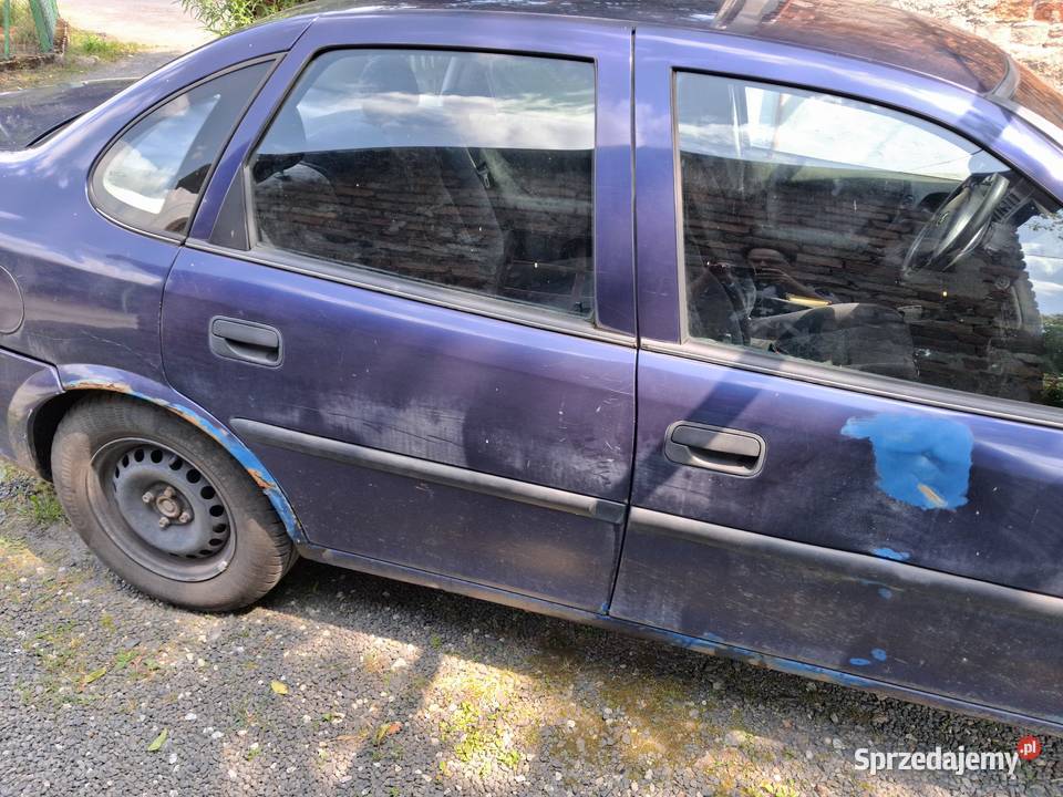 Opel Vectra B 16 GAZ LPG NOWA BUTLA Rok produkcji 1996 Leśna
