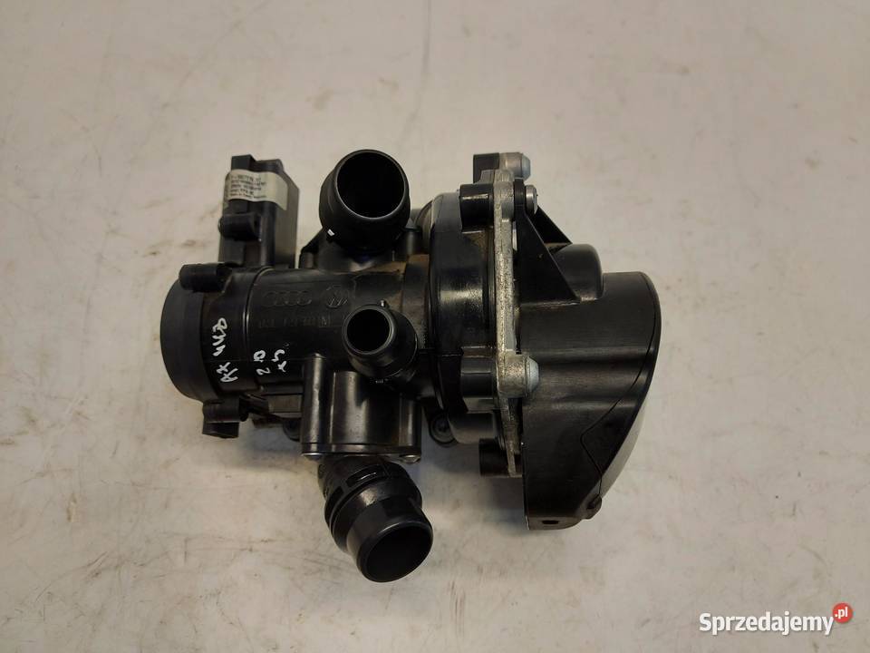 Audi A7 II 4K8 4M0 TFSI OBUDOWA TERMOSTATU