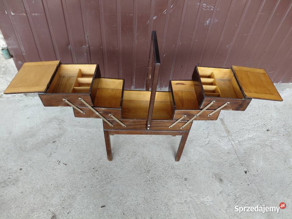 kuferek do nici 352 Byczyna