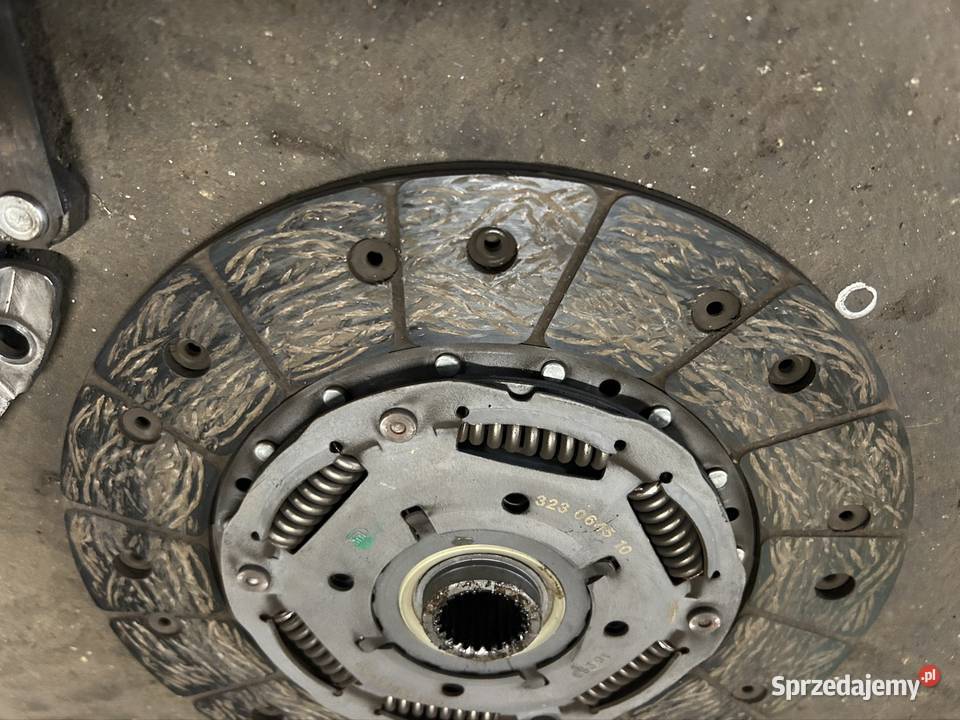 Sprzęgło tarczą docisk 19 tdi afn 228mm nowe Kęty