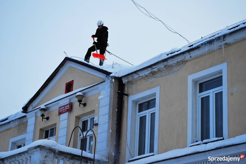 Odśnieżanie dachów mycie okien na wysokości Grójec