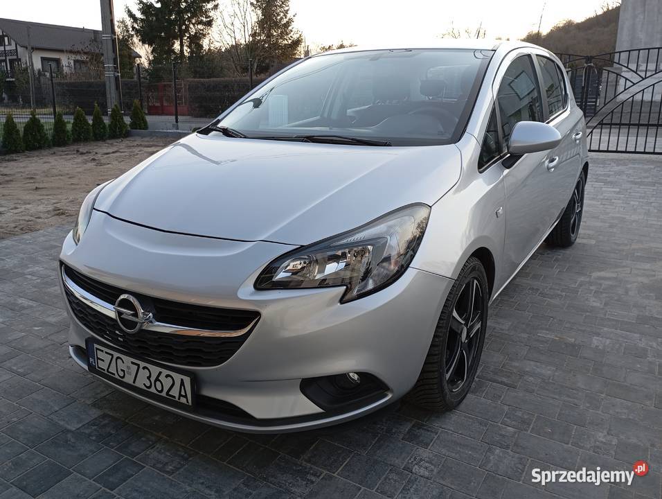 Opel Corsa 2017r 14 benzyna 90 przebieg 107 Łódź