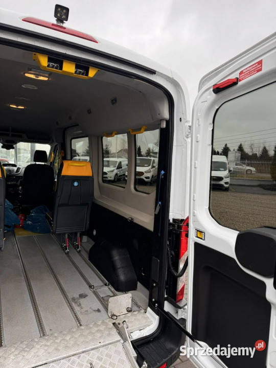 Ford Transit 350 Kombi 20TDCI 130 platforma na Radom