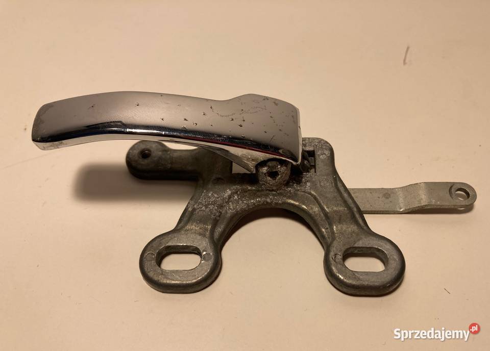 Mercedes Benz W110 klamka wewnętrzna z osłoną klamki