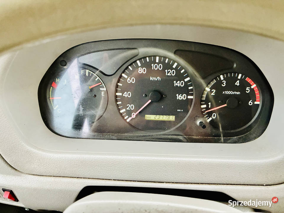 Autolaweta duża aluminiowa zabudowa zadbany 102KM Pielgrzymowice