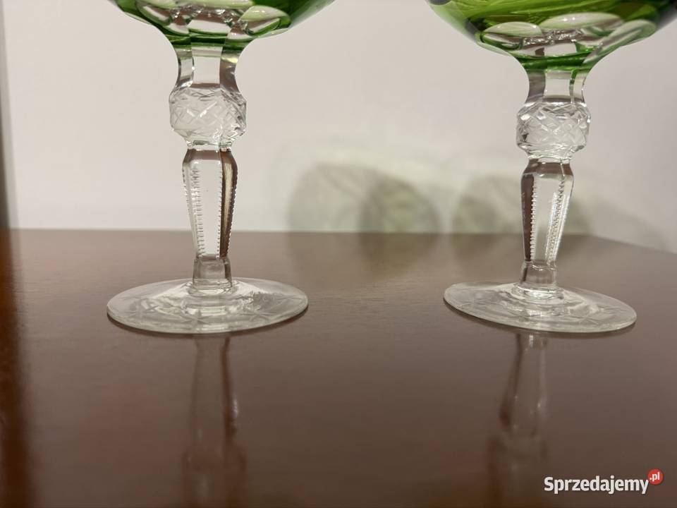 Kieliszki kryształowe zielone 2 sztuki z czasów Częstochowa