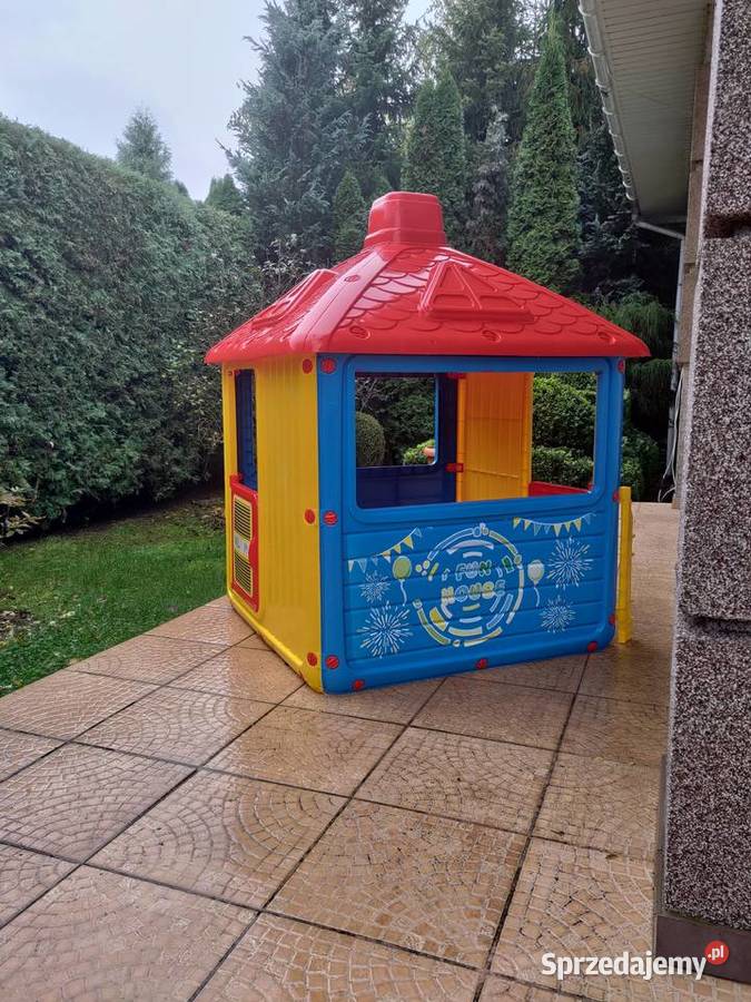 Dolu Duży domek ogrodowy z płotem Poznań
