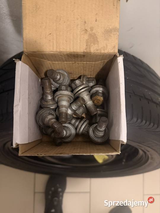 Oryginalne felgi Citroen na ładnych zimówkach Rzeszów