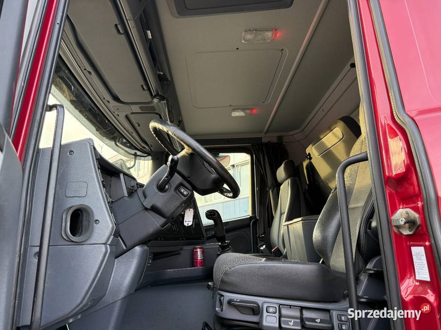 Wywrotka 4x4 z tylnym dzwigiem Warszawa