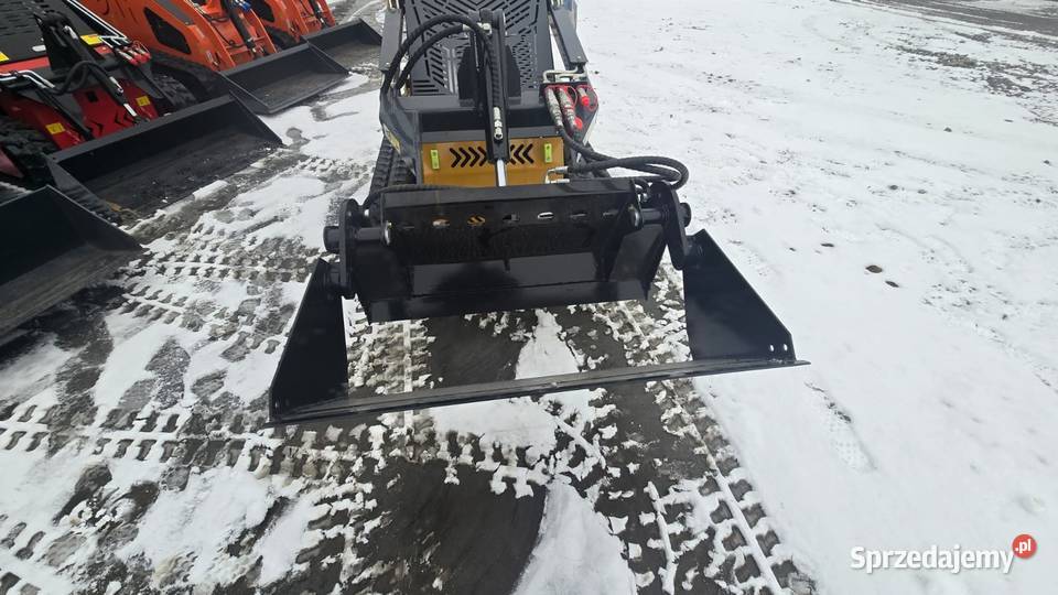 Mini ładowarka gąsienicowa INFRONT YF380 łyżka Dunkowa