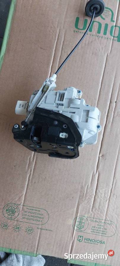 Zamek drzwi prawy przód AUDI A4 B7 8E1837016AA Szczecin