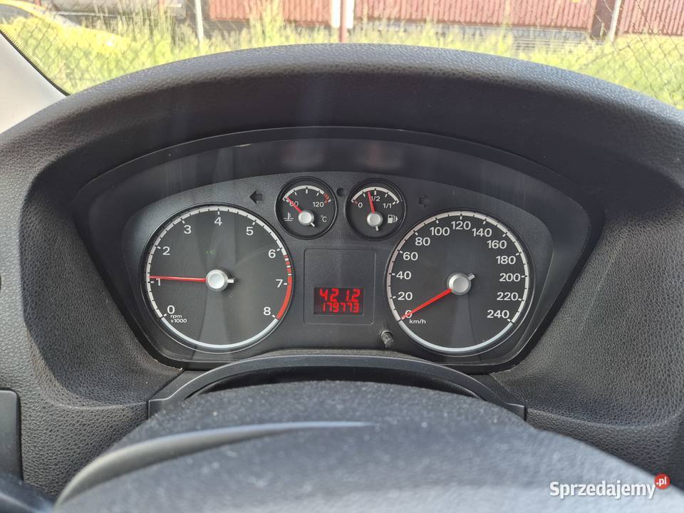 Ford Focus 16 benzyna salon Polska Dębica