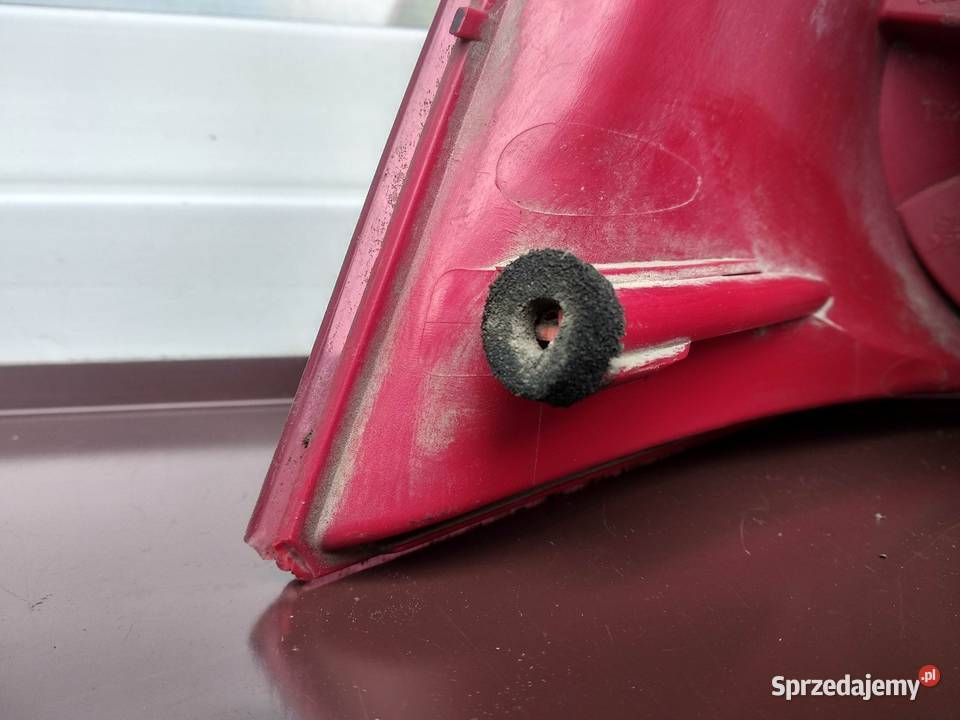 Peugeot 307 SW kombi przedlift lampa tył tylna Sieradz