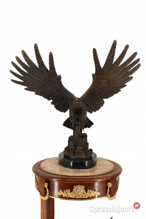 Atakujący Orzeł z Rozłożonymi Skrzydłami Kraków