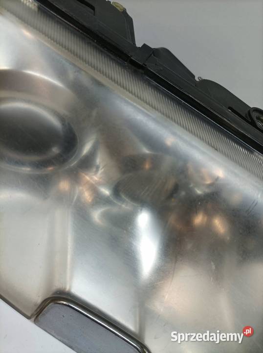 LAMPA PRZÓD PRAWA XENON EUROPA SPRYSKIWACZ Skoda Lampy przednie świętokrzyskie sprzedam