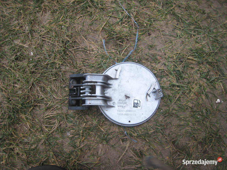 Klapka wlewu paliwa srebrna Peugeot 306 małopolskie sprzedam