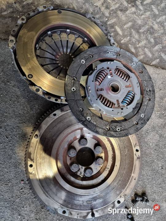 sprzęgło komplet tarcza koło docisk 16 benzyna osobowe Sprzęgła i elementy świętokrzyskie
