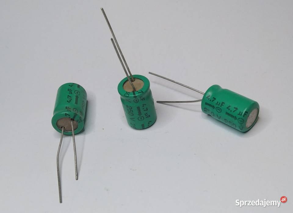 Kondensator 47uF 250V Unitra ELWA