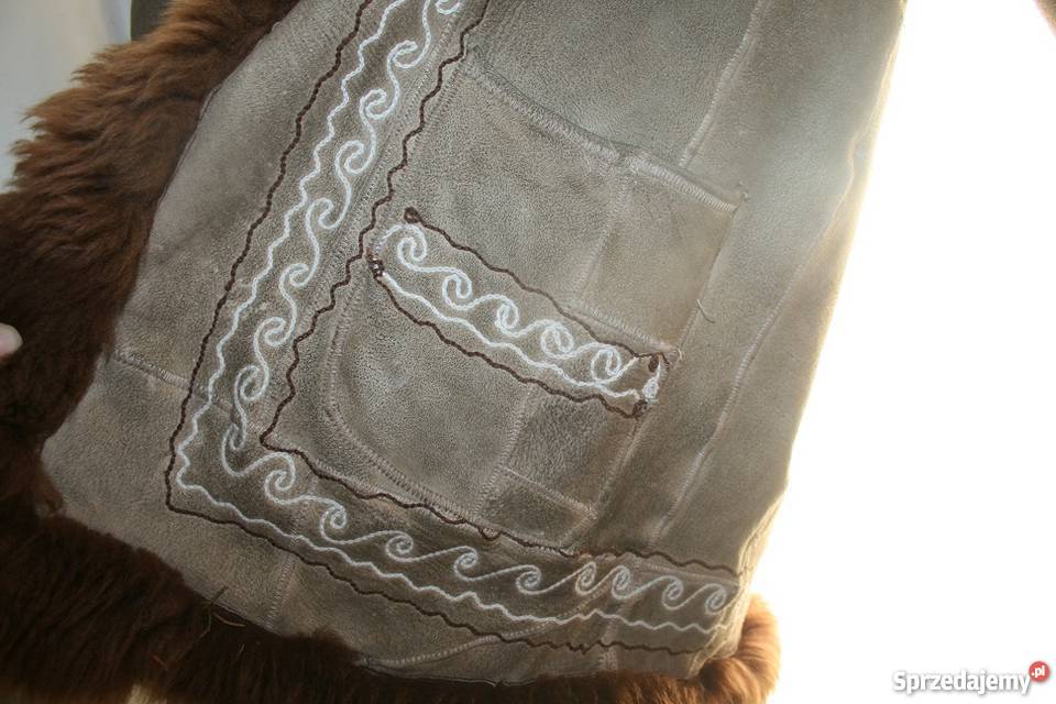 Kożuch naturalny kobiecy młodzieżowy Kaptur Warszawa