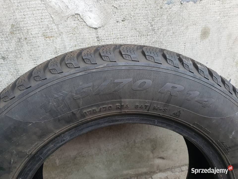 Opony zimowe pirelli Winter 1757014 70 Łask sprzedam