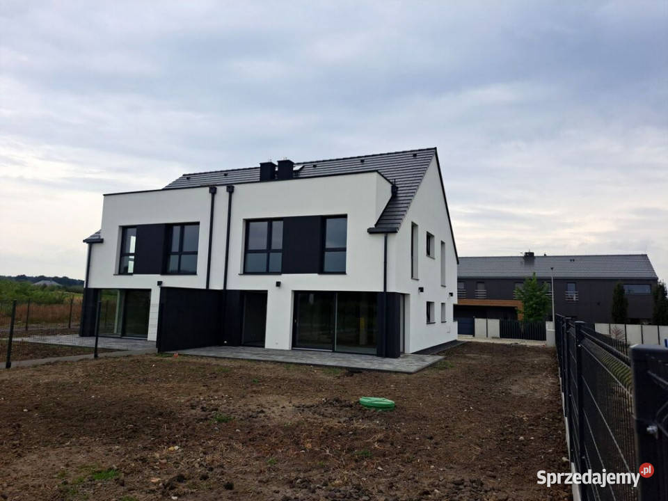 Dom w zabudowie bliźniaczej z garażem w Szczecin