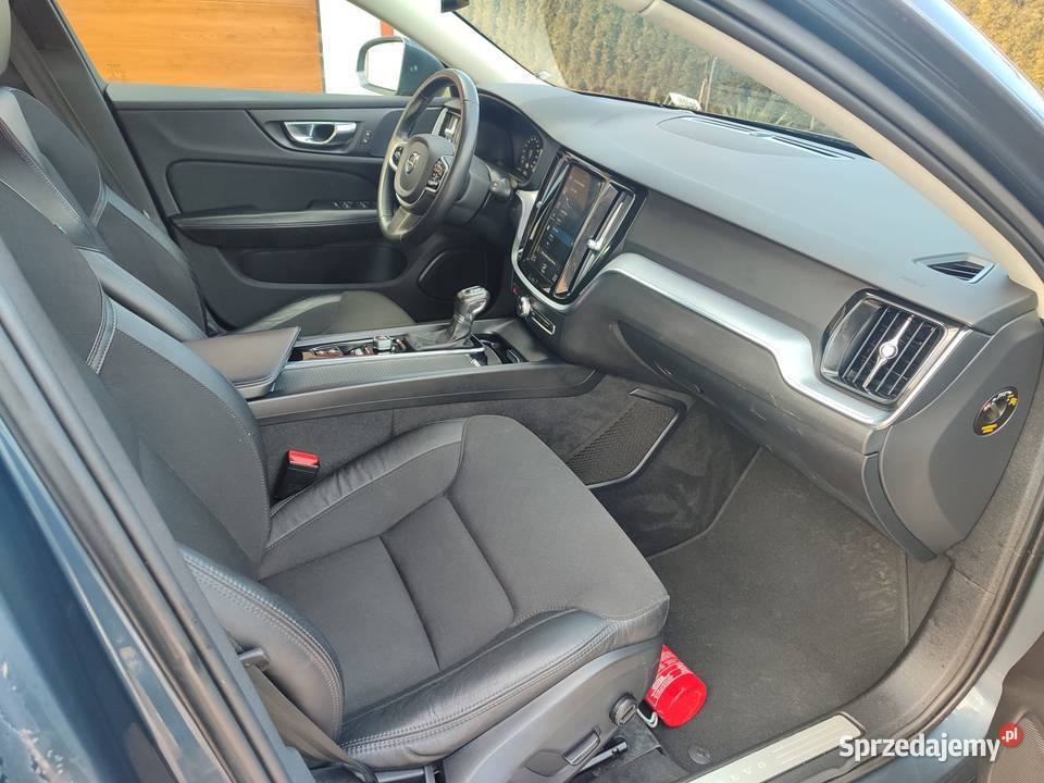 volvo v60 cross country 20 D3 AWD automatyczna Morawica sprzedam