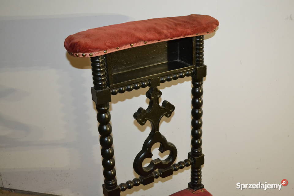 klęcznik czerń i purpura Będzin