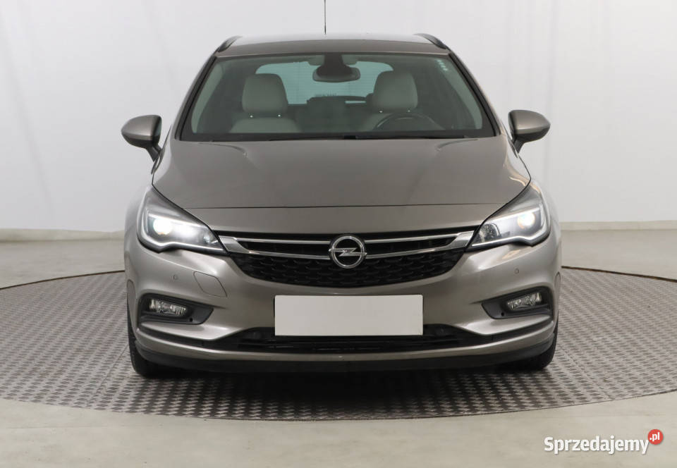 Opel Astra 14 T Zabrze