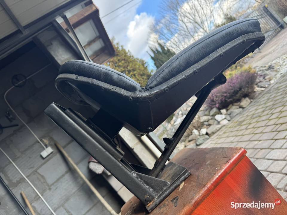 Siedzenie do ursusa C 330 C 360 C 3603P Pozostałe Kłaj sprzedam