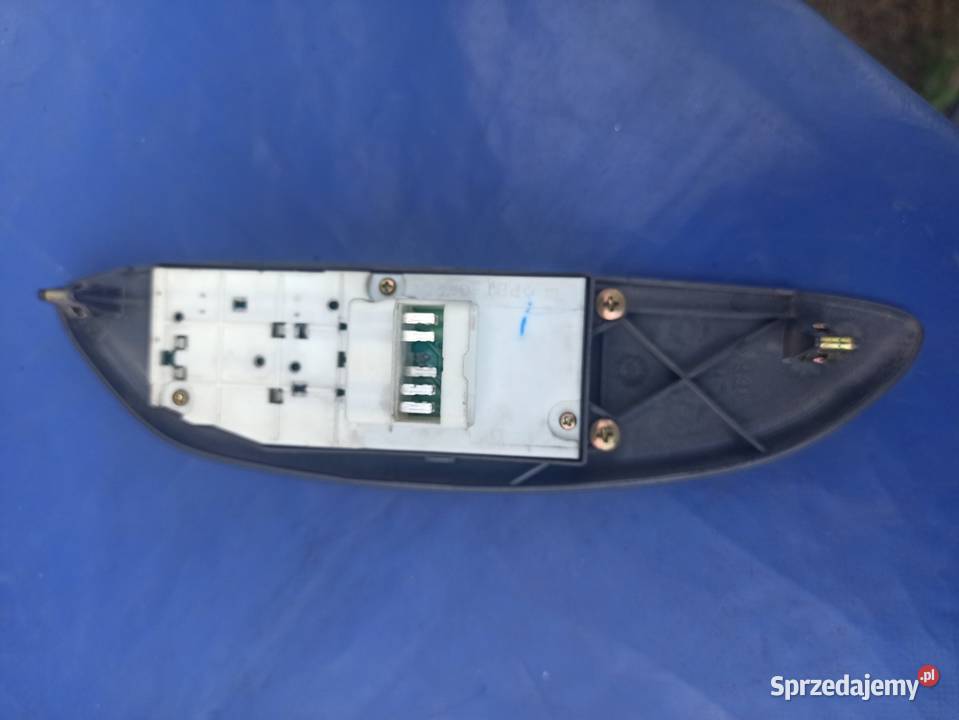 Toyota yaris panel sterowania szyb drzwi Lewe Lubawa