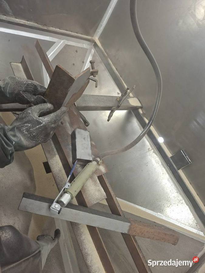 Piaskowanie stali aluminium drewna itp Pozostałe usługi Grodziszcze