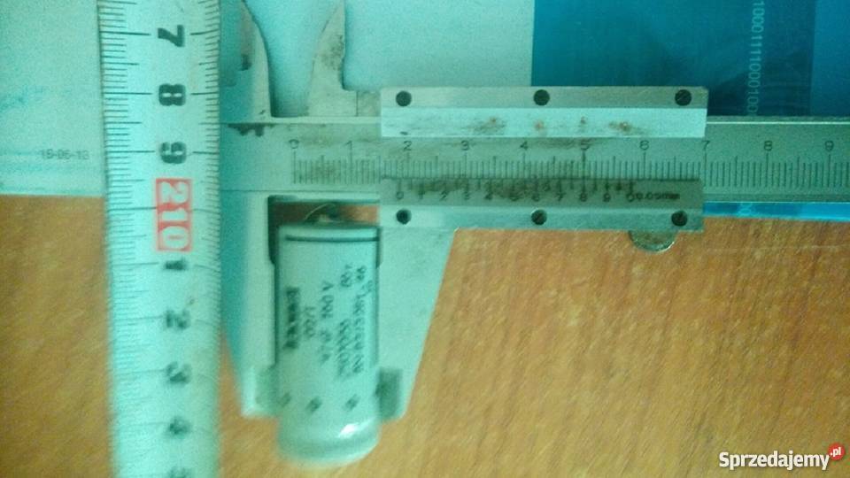 Kondensator elektrolityczny 47uF160V 10 47F