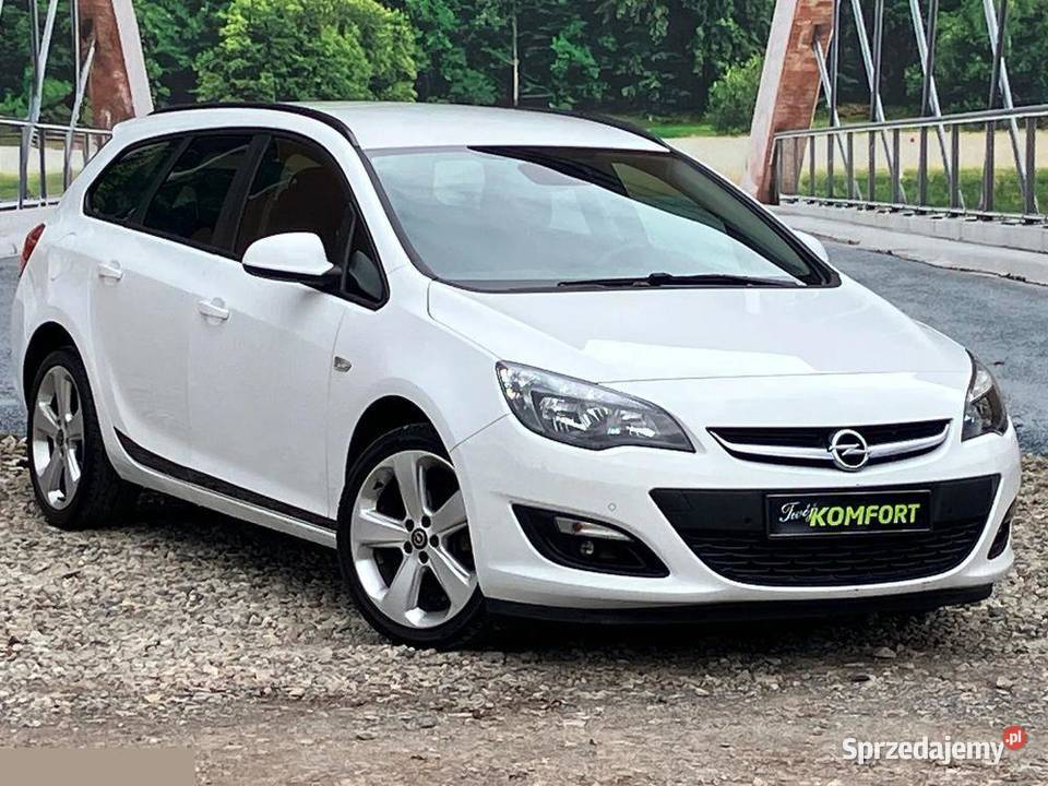 Opel Astra 14 T Color Edition 140 2016r Możliwy Radom