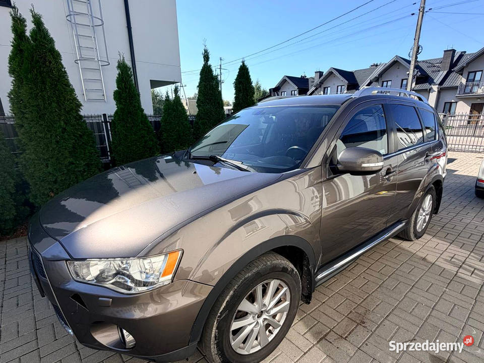 Mitsubishi Outlander II 20 DID 4x4 7osobowy Marki