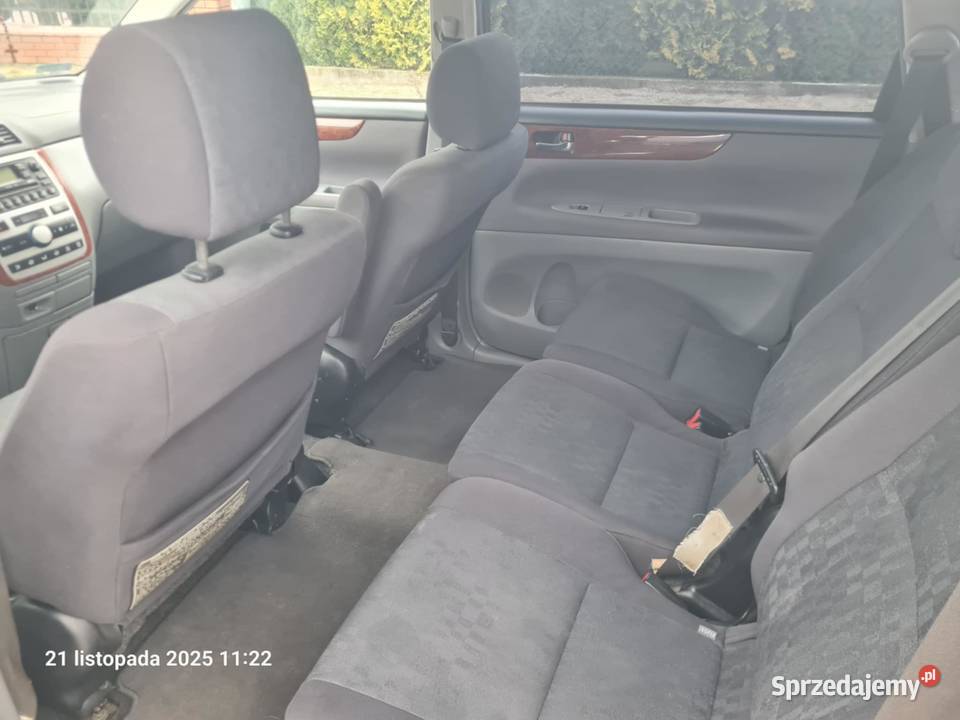 AVENSIS VERSO ładna długie opłaty 1400KM podlaskie sprzedam