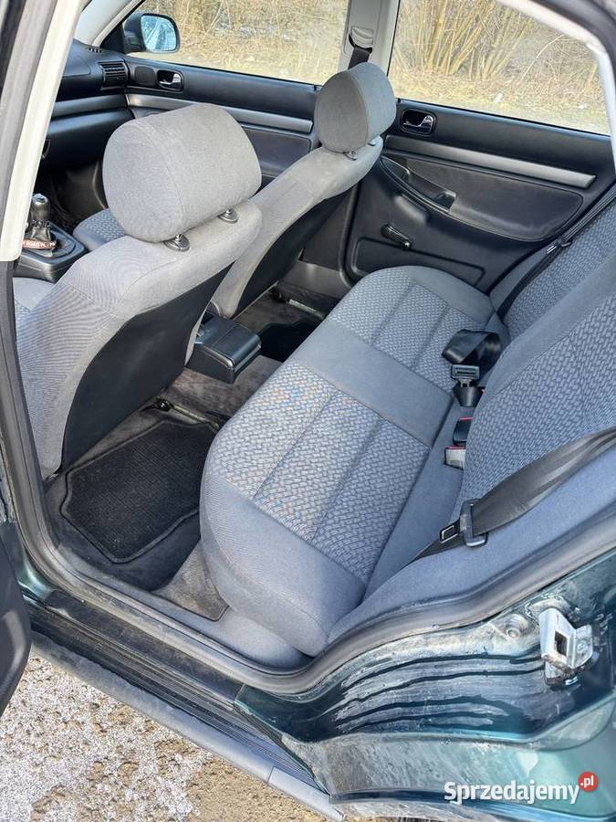 Audi a4 b5 Rok produkcji 1995 Sanok