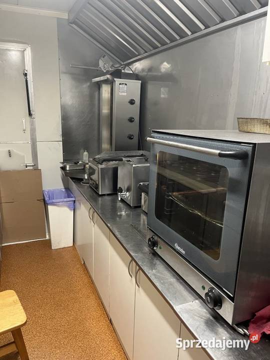 Przyczepa gastronomiczna z pełnym wyposażeniem Gastronomia Mogilany