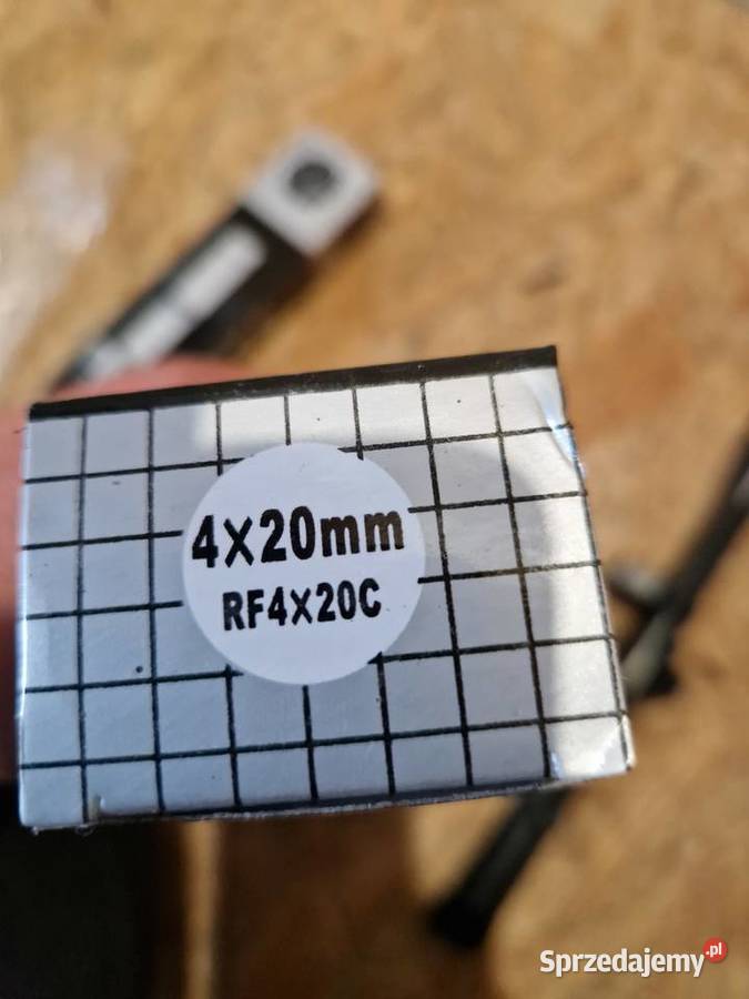 Luneta celownicza 4x20c montaż