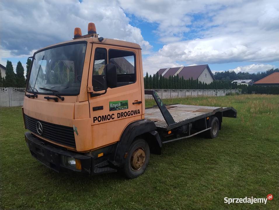 mercedes 709 D pomoc drogowa laweta najazd Grabów nad Prosną