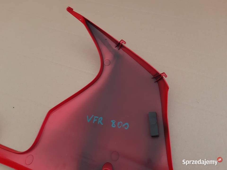 HONDA VFR 800 OWIEWKA LEWA PŁUG OSŁONA Trzciel