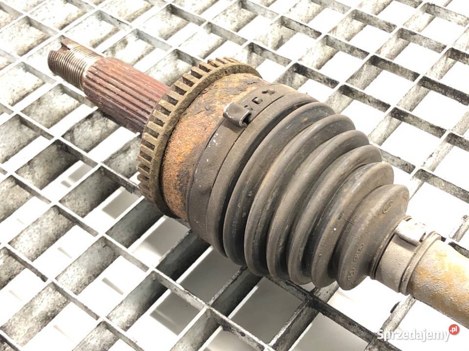 PÓŁOŚ LEWY PRZÓD KIA CEED 16 135 1218 PRZEGUB