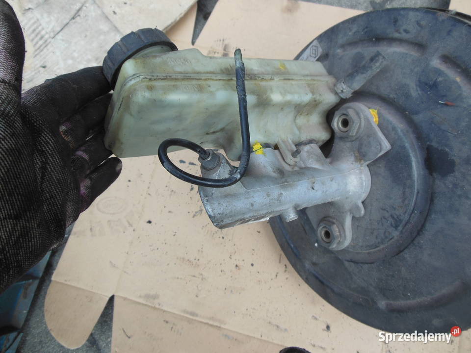 SERWO HAMULCOWE RENAULT SCENIC II 8200453735