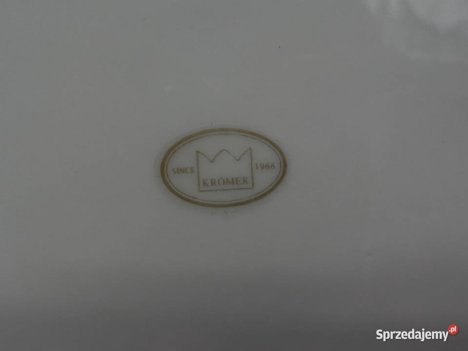 Dekoracyjny talerz Kromer przedstawia motyw wielkopolskie Raszków