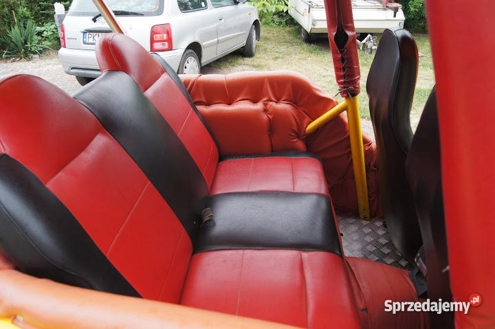 VW Buggy Stare Miasto