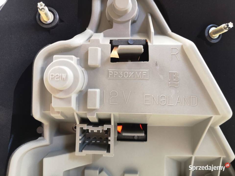 LAMPA PRAWY TYŁ ROVER 400 9599 ORIGINAL OE osobowe lubelskie sprzedam