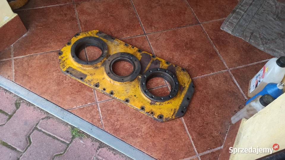 Obudowa Pokrywa Reduktora LKT 81 S Turbo Części i osprzęt rolniczy Garwolin