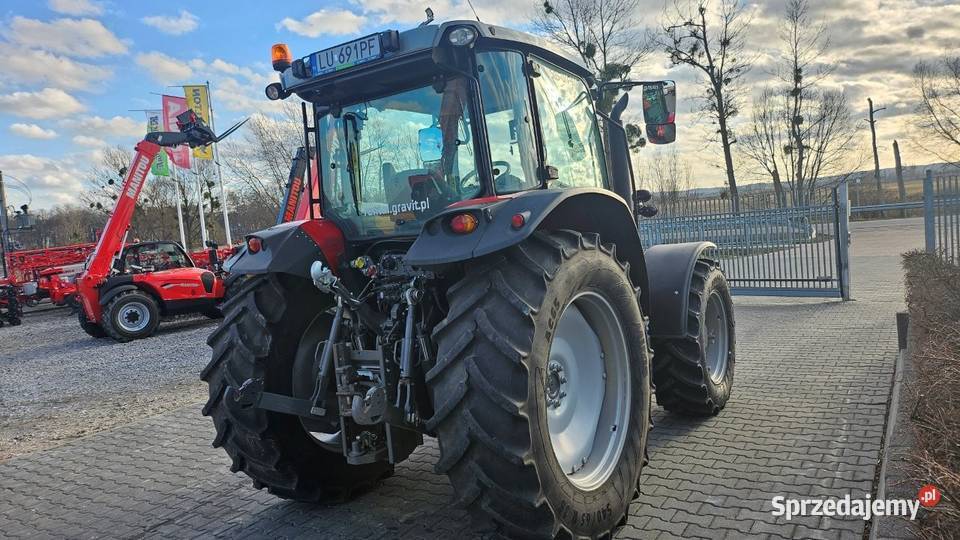 Ciągnik rolniczy Massey Ferguson 5711 Jatutów