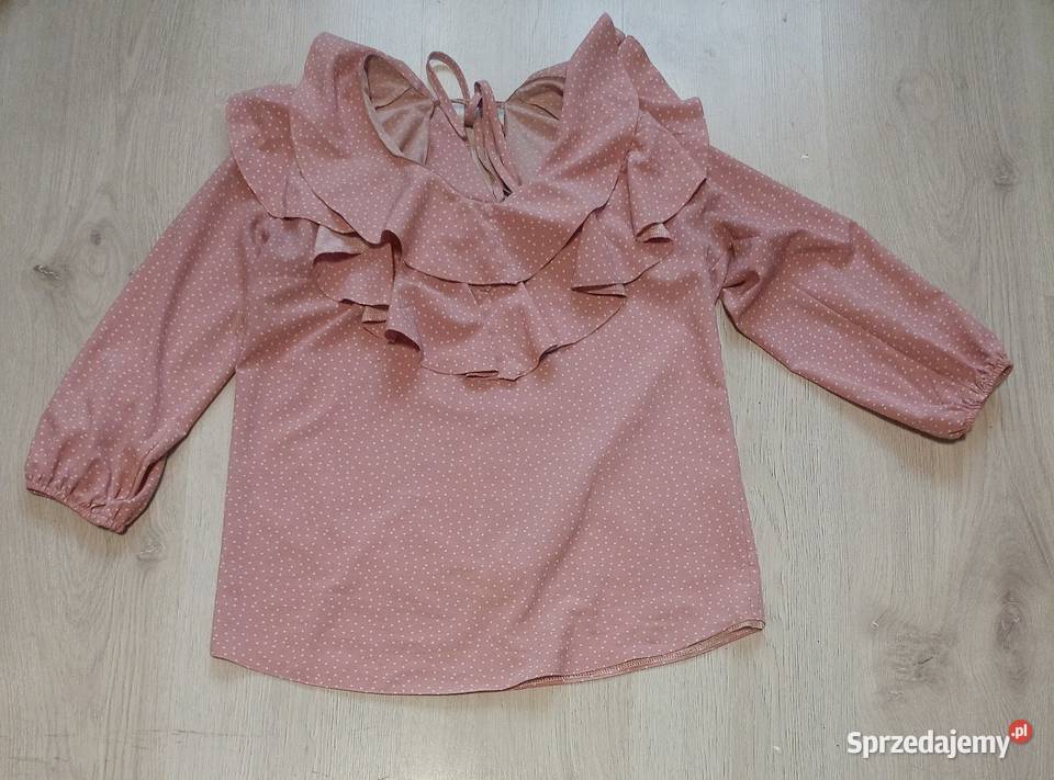 Elegancka bluzka z żabotem z długim rękawem Bochnia