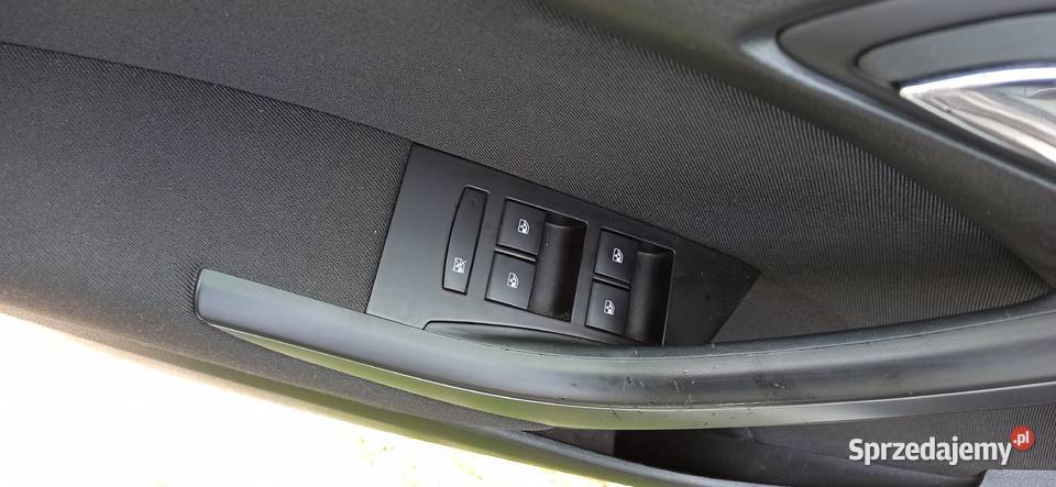 Opel Astra sedan 16 salon polska skóry Zarejestrowany w Polsce Astra Białystok