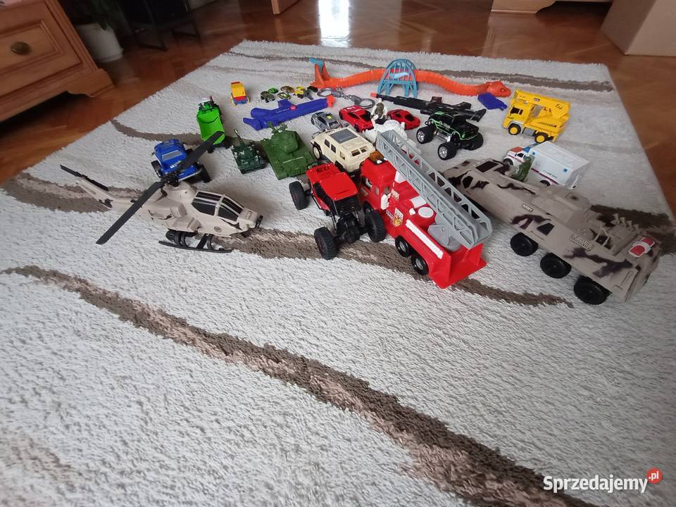 Zabawki sprzedam to co na zdjęciach Piława Górna sprzedam